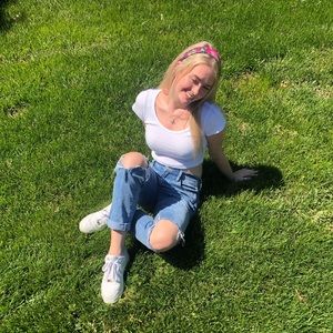 Meet your Posher, Sage